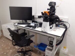 Vignette - Installation d’un microscope à épifluorescence